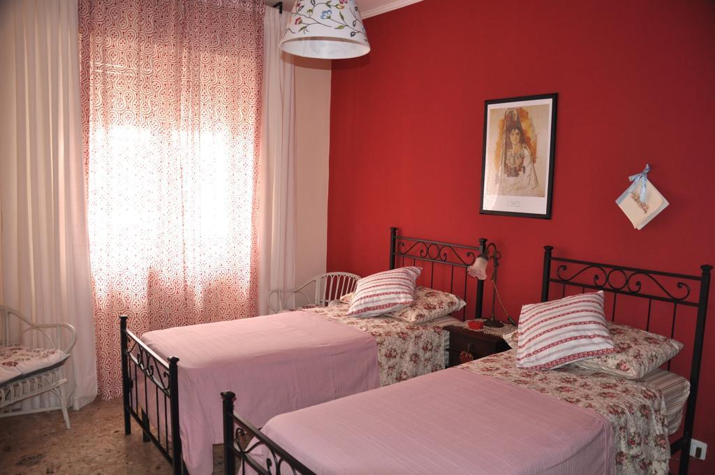 Apartment Montebello Parma Habitación foto